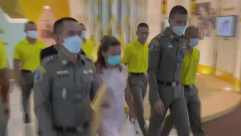 Mujer asesina a 14 personas que le cobraron el dinero prestado