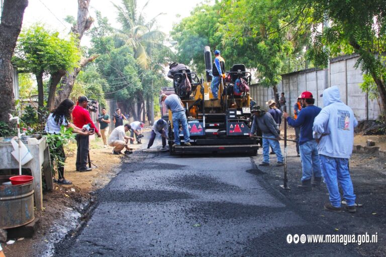 Mejoran las calles del barrio Lomas de San Judas