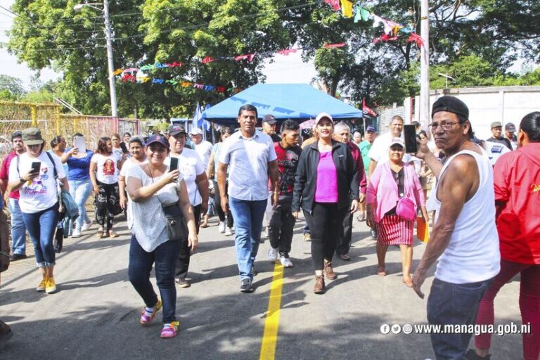 ALMA inaugura seis cuadras de calles en el barrio Germán Pomares