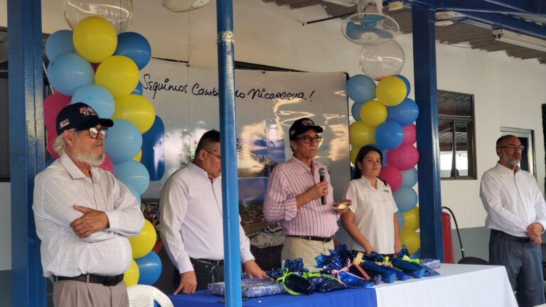 EPN celebra sus 43 años de fundación