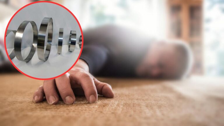 Se coloca 9 anillos en el pene para tener más “rendimiento sexual”