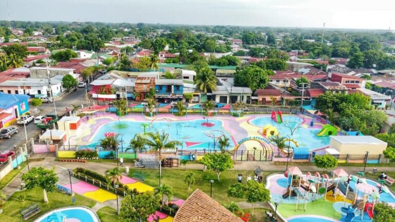 Inauguran en Chinandega el nuevo Parque Acuático