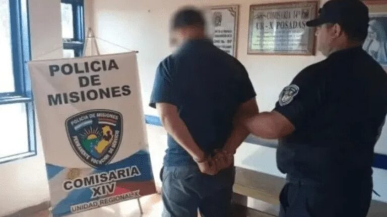 Finge estar preso para no ir a trabajar