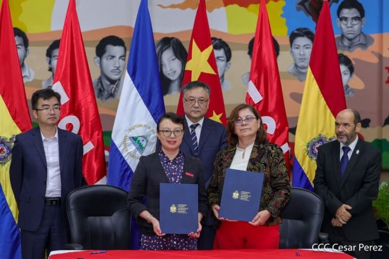 Nicaragua y China firman memorándum de entendimiento educativo