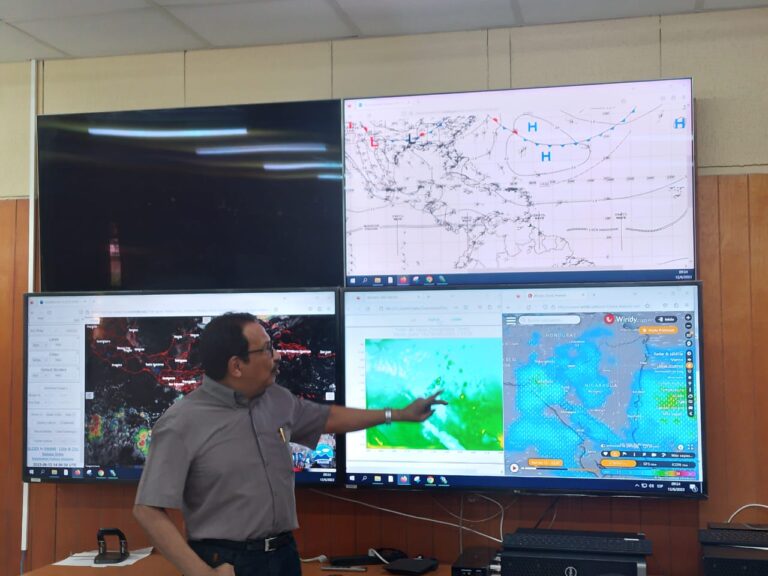 Nicaragua estará bajo la influencia de dos ondas tropicales esta semana