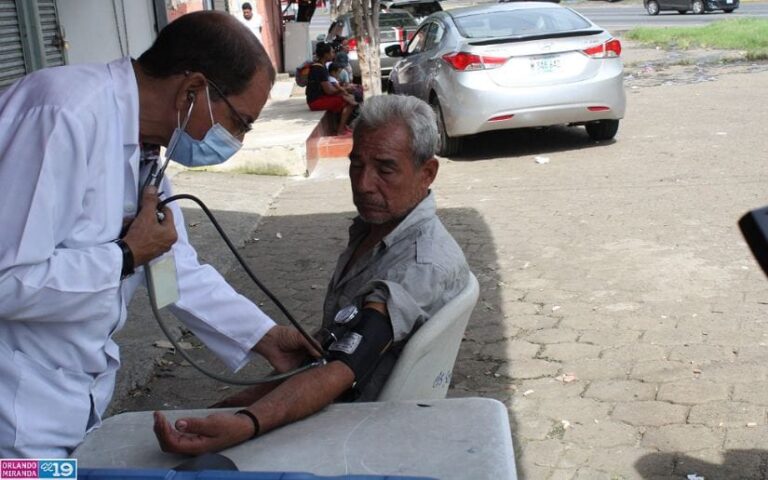 Feria de la Salud se traslada al barrio Carmen Reforma