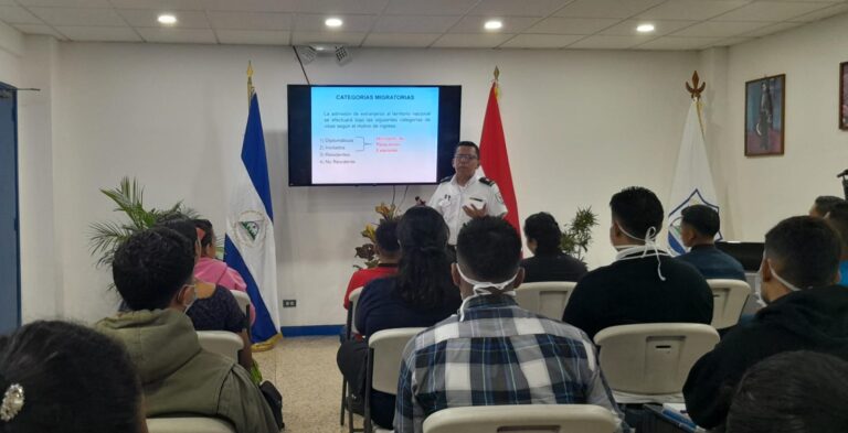 Inicia curso de inducción a aspirantes a oficiales de Migración