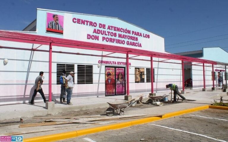Un 98.5% presenta de avance el Centro de Atención para Adultos Mayores