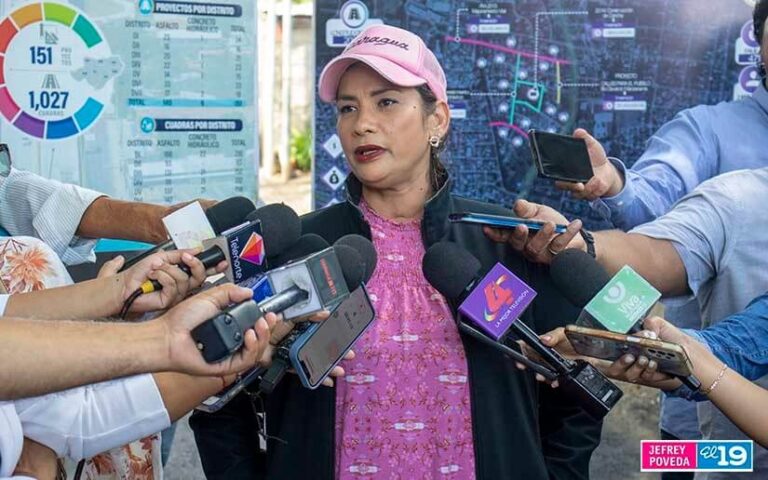 ALMA supervisa ejecución de proyecto de dos cuadras de calles en el barrio Oswaldo Manzanares