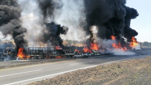 Fallecen cinco personas en accidente múltiple en México