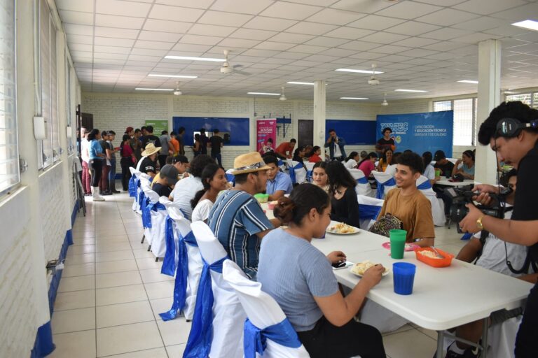 Inauguran remodelación en el Centro Tecnológico de León