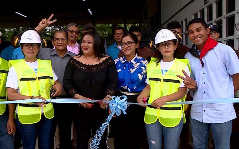 Inauguran obras de mejoras en el Centro Tecnológico Pedro Aráuz de Granada