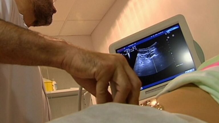 Clínica estafa con ecografías 5D