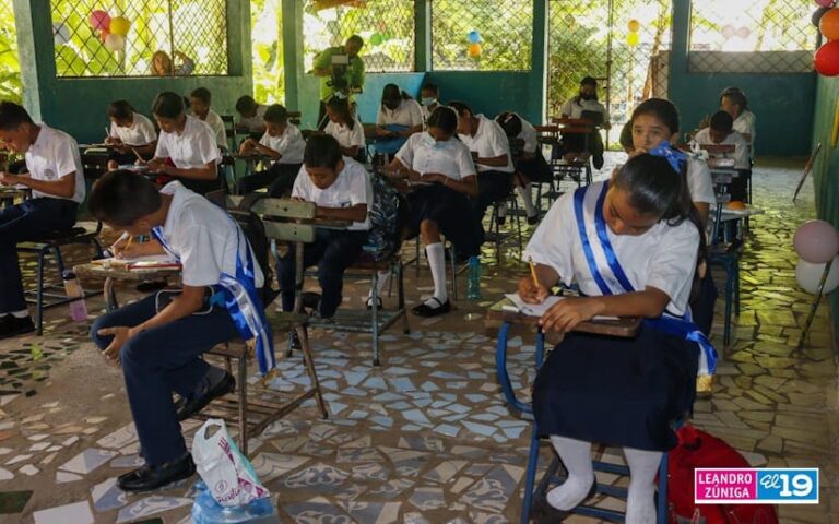 Inicia competencia para selección del mejor estudiante de primaria