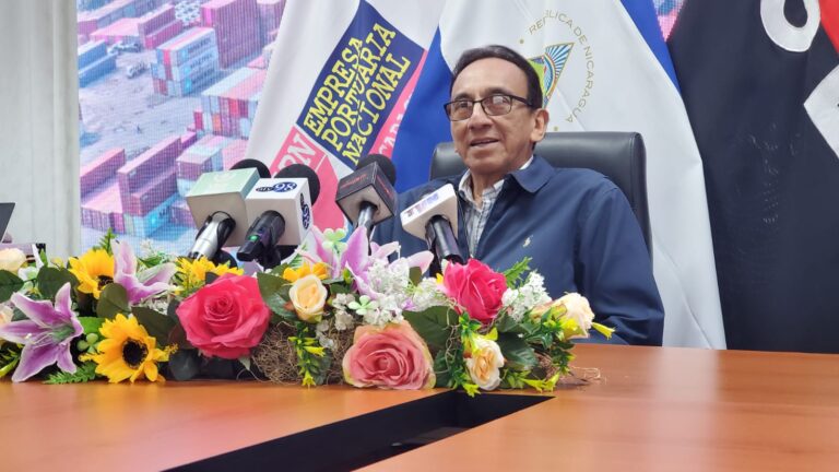 Un total de 12 buques internacionales llegaron al país esta semana