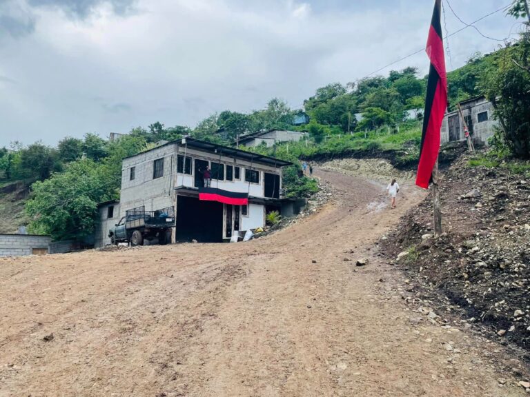 Rehabilitan camino productivo en Jinotega