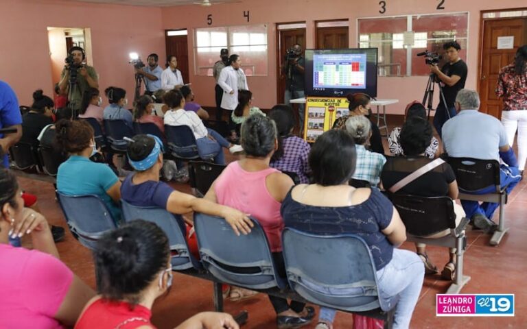 Familiares de privados de libertad conocen sobre el riesgo de introducir objetos en el cuerpo