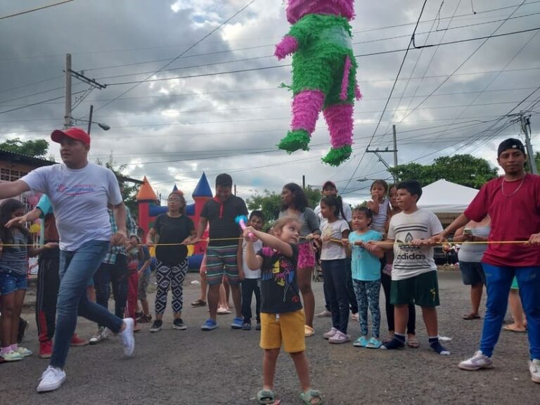 Realizan tarde recreativa en homenaje a Julio Victorioso