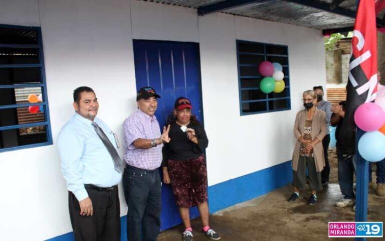 Gobierno entrega una nueva vivienda digna