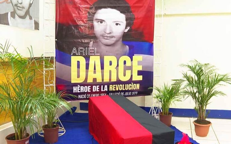 Conmemoran el 44 aniversario del paso a otro plano de vida de Dariel Darce