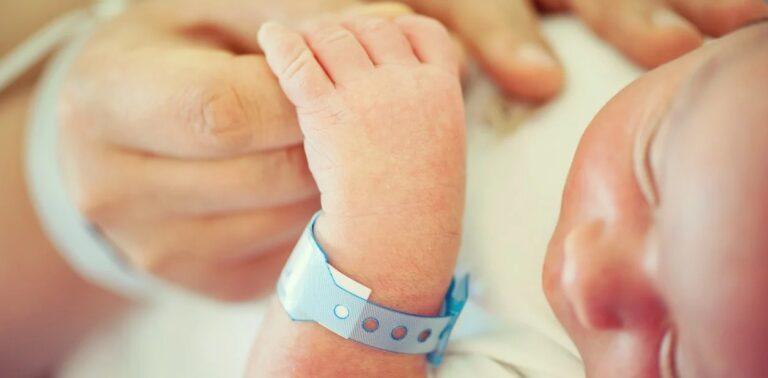 Empresa italiana ofrece 1 mil euros por tener un bebé