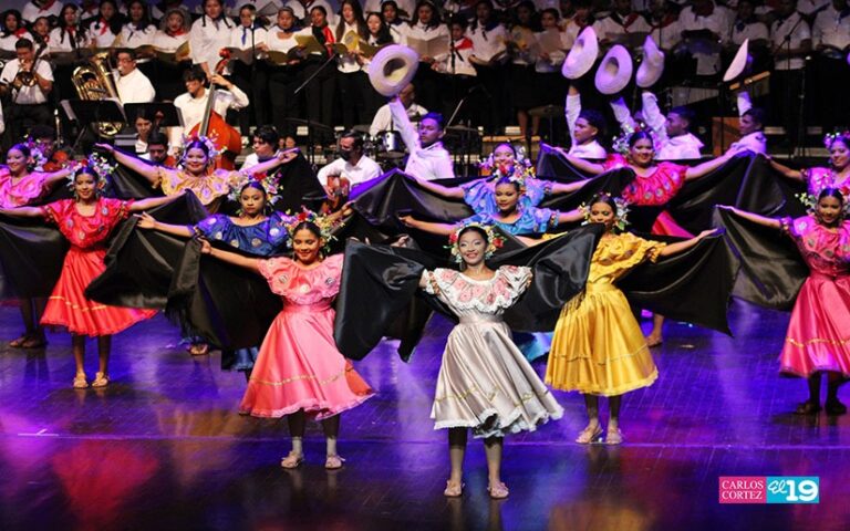 TNRD realiza Primera Gala Artística Nacional 2023 “Revolución, Mujer, Amor y Lucha”
