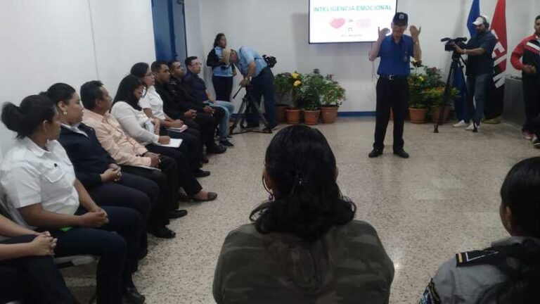 Servidores públicos del MIGOB se capacitan sobre inteligencia emocional