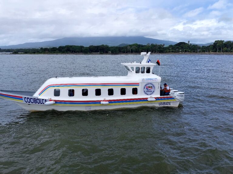 Ponen dos nuevos transbordadores en Nicaragua