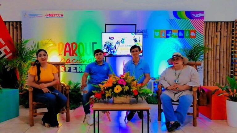 MEFCCA realiza feria en celebración del 44/19