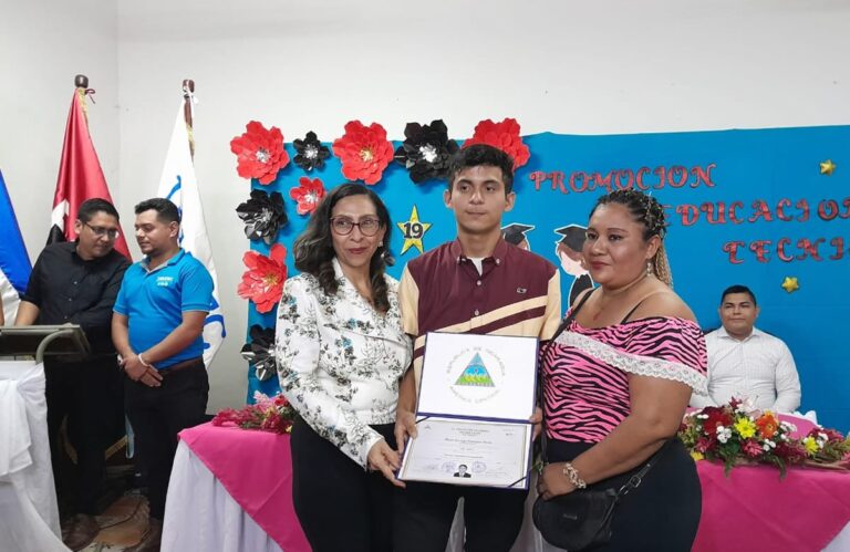 Tecnológico de Masaya certifica a 75 egresados en diversas carreras