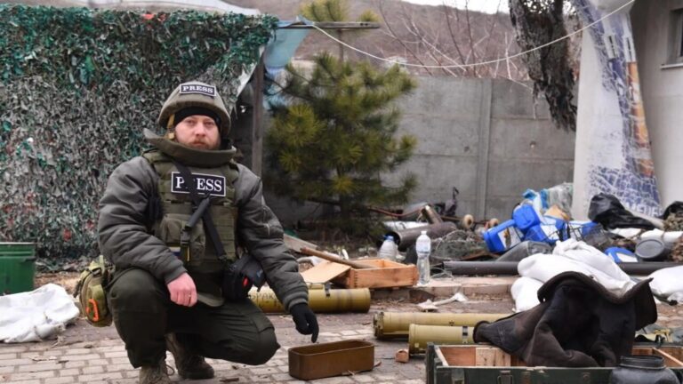 China exige respeto y protección a los periodistas