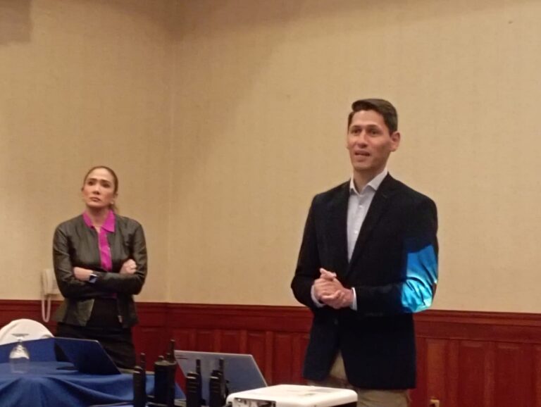 Presentan en Nicaragua nuevo sistema de comunicación instantánea