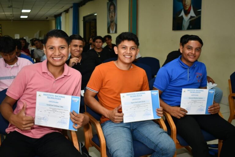 Certifican a 104 protagonistas en cursos técnicos en Granada