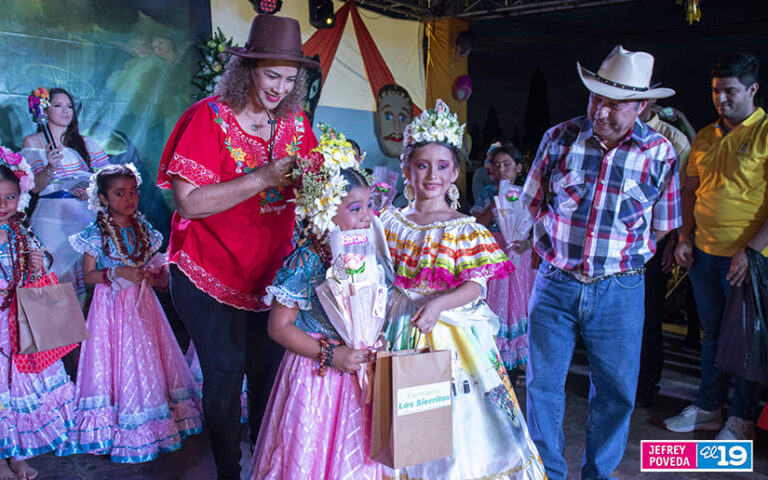 Eligen a las indias bonitas de las fiestas tradicionales de Managua