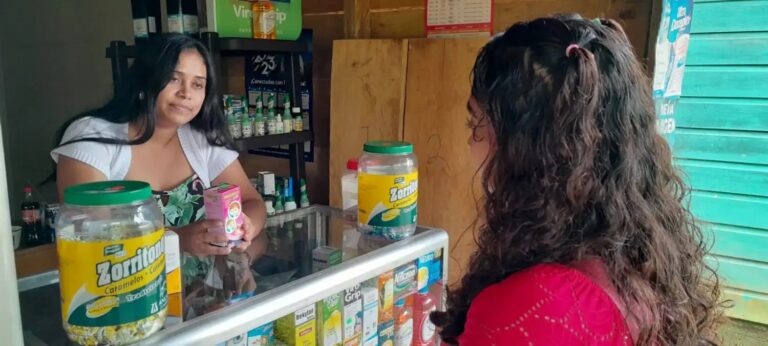 Usura Cero entrega créditos a mujeres emprendedoras de Bluefields