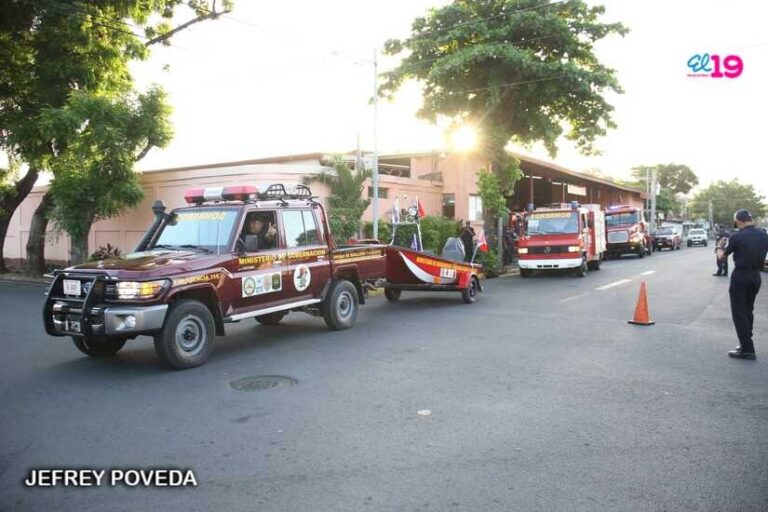 Envían tres medios de emergencia a la nueva Estación de Bomberos en Boca