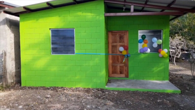 Entregan viviendas dignas a familias de Somoto