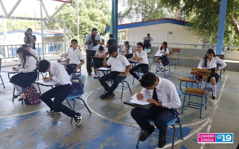 Realizan certamen del Mejor Estudiante de Secundaria 2023