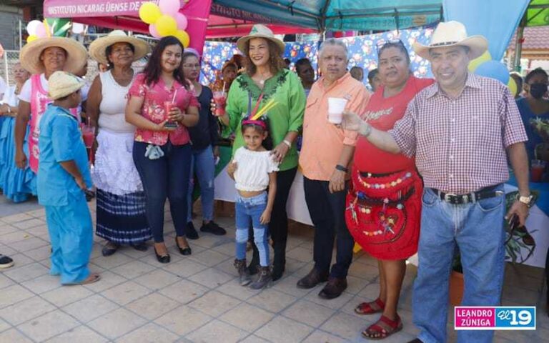 Realizan primer concurso de la chicha más rica del mercado en Managua