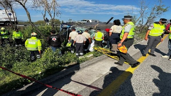 Fallecen 6 personas en accidente de tránsito en México