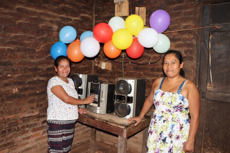 Electrifican 74 viviendas del barrio Jaime Aráuz, en El Tuma-La Dalia