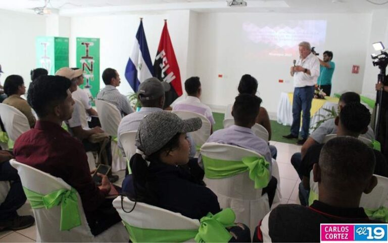 INTA realiza conferencia sobre el mejoramiento de genética bovina