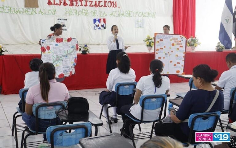 Al menos 23 alumnos participan en certamen departamental de oratoria