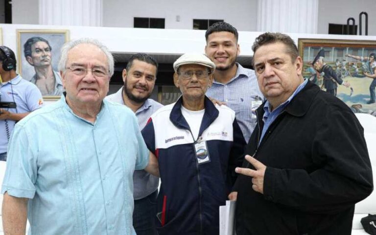 Aprueban pensión de gracia para exboxeador Eliseo Urcuyo