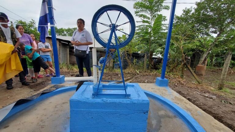 Rehabilitan tres pozos de agua en barrio de La Libertad