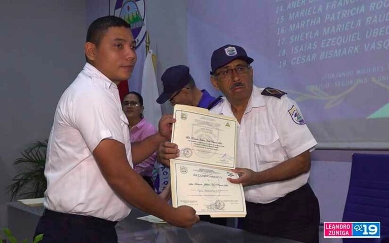 Culmina curso de inducción para aspirantes a oficiales de Migración y Extranjería