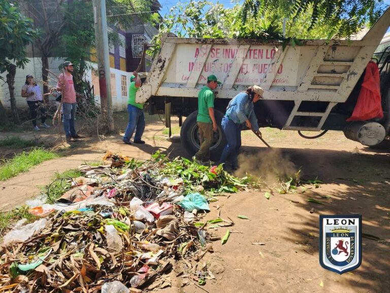 Realizan jornada de limpieza comunitaria en León