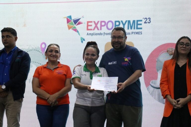 Clausura de manera exitosa la VI edición de EXPOPYME