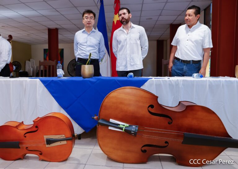 República Popular China dona a Nicaragua instrumentos musicales