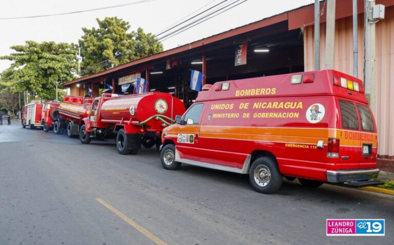 Bomberos envían cuatro vehículos de emergencia para la nueva estación en Nagarote